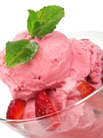Strawberry Ice Cream Photo